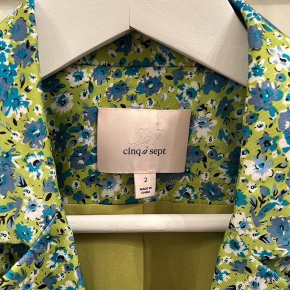 Cinq a Sept Floral Blazer, Size 2 - Picture 2 of 7